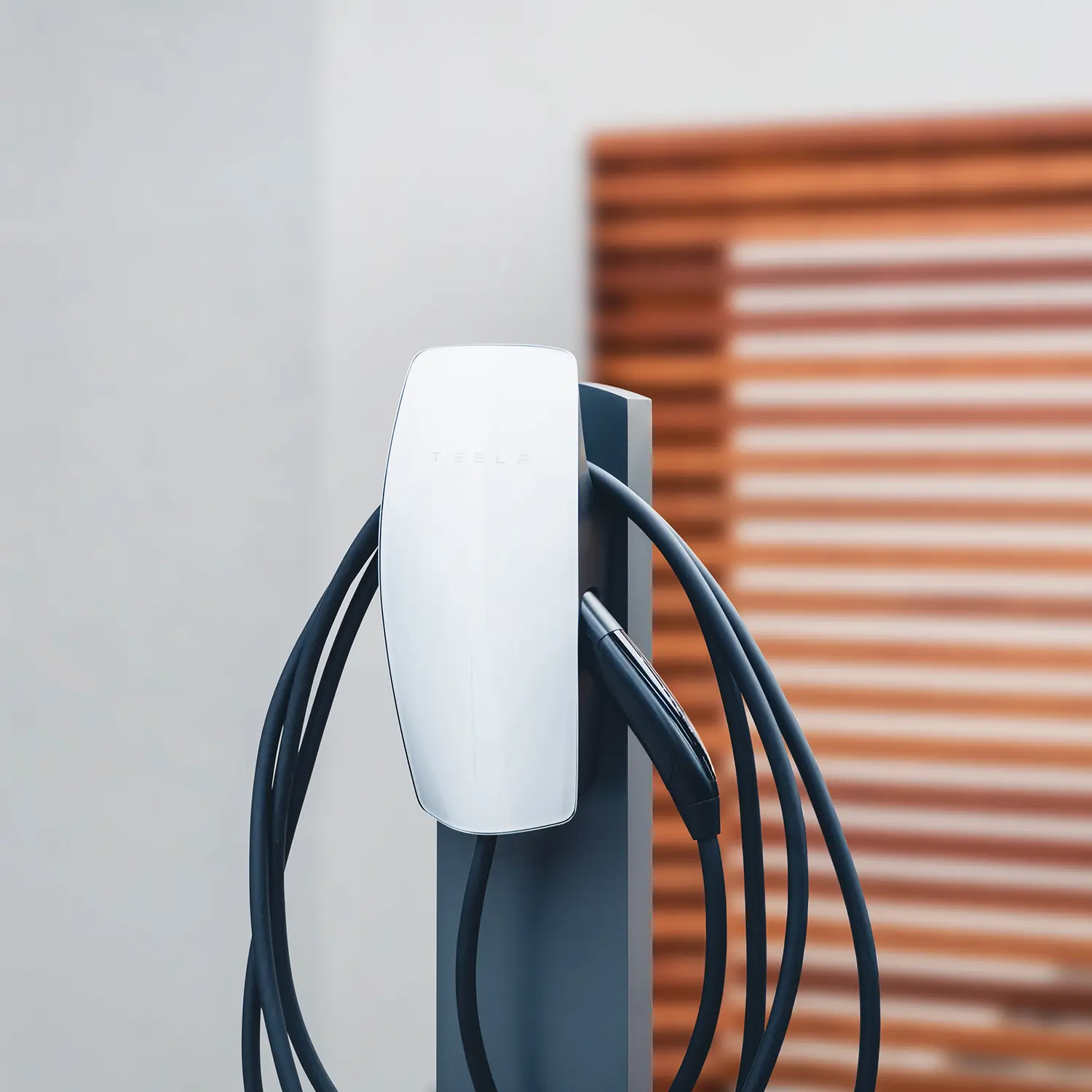 Solar panels, home energy storage and EV charging solutions
